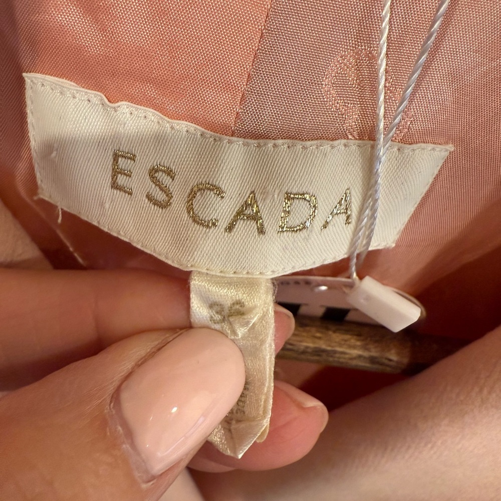 Escada beautiful pale pink cashmere blend blazer - Picture 10 of 14